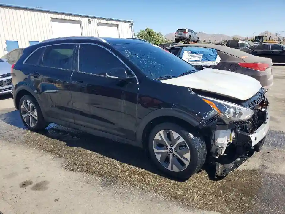 KNDCE3LG6N5145997 2022 KIA NIRO-3