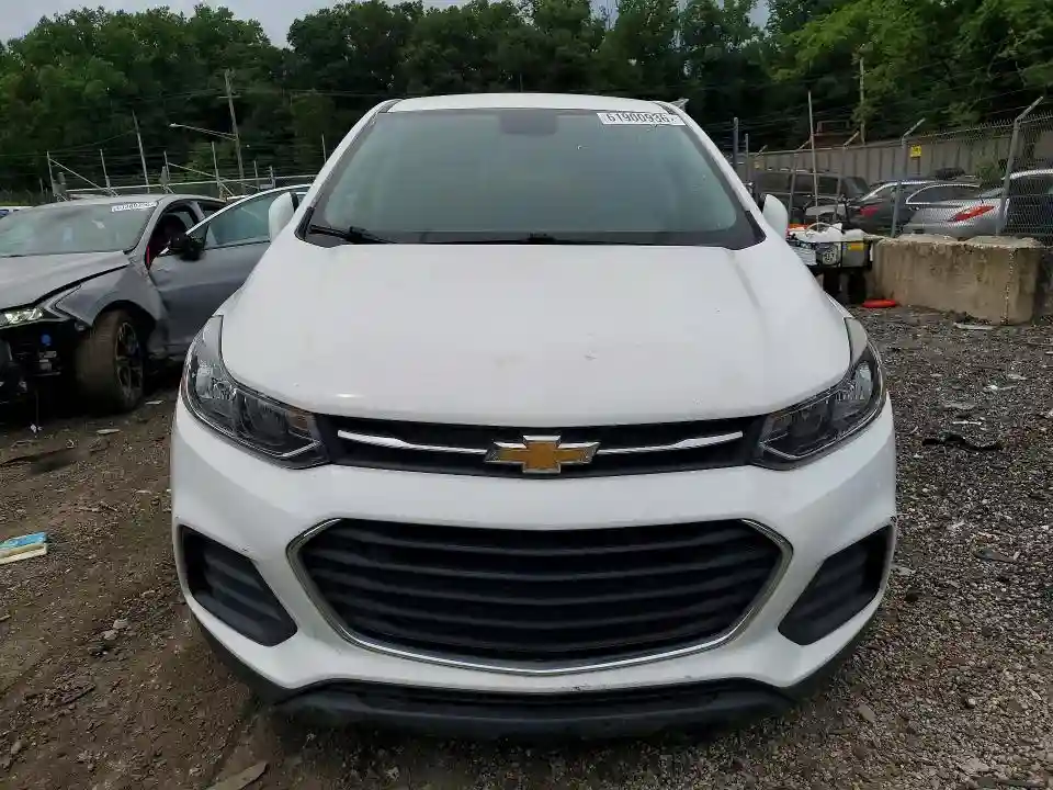 3GNCJKSB7KL398471 2019 CHEVROLET TRAX-4