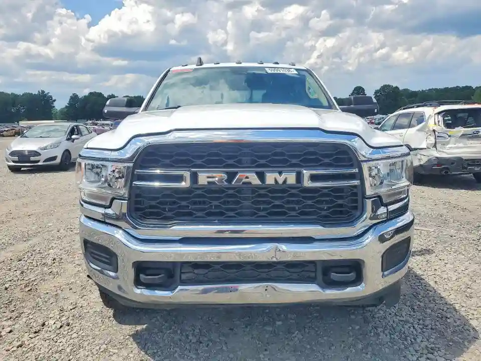 3C6UR5CJ3KG676778 2019 RAM 2500-4