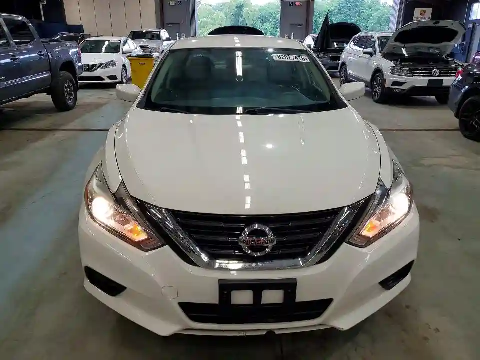 1N4AL3AP0JC138524 2018 NISSAN ALTIMA-4