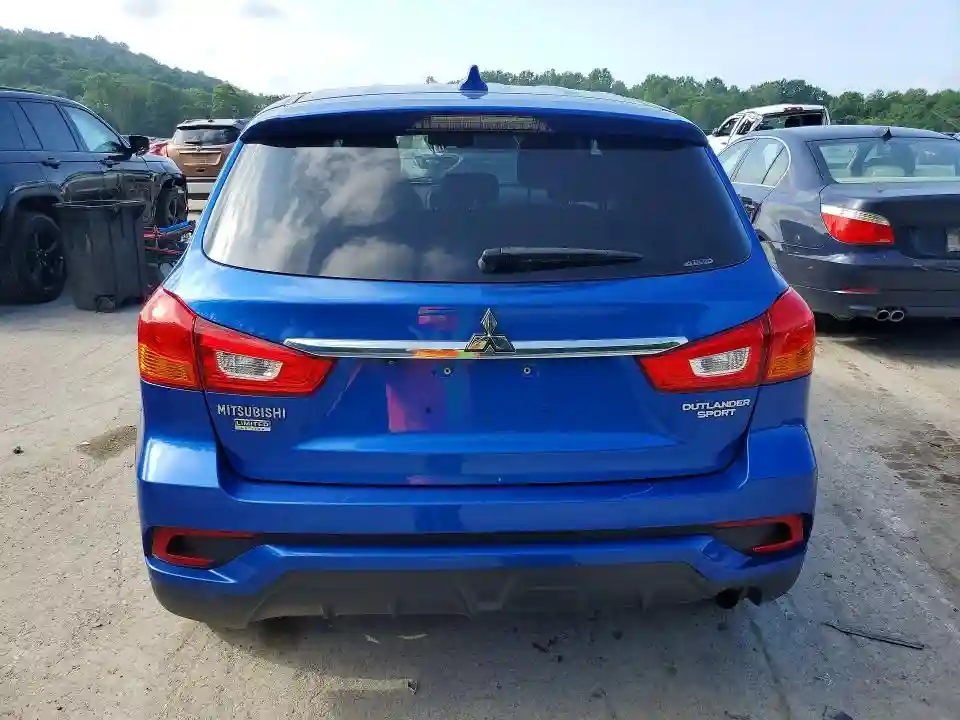 JA4AR3AU2JZ028970 2018 MITSUBISHI OUTLANDER-5
