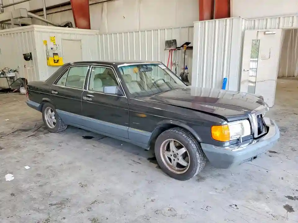 WDBCA24E3KA485001 1989 MERCEDES-BENZ 300-CLASS-3