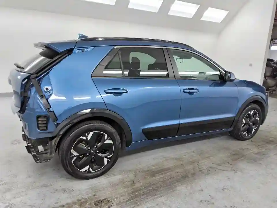KNDCR3L10P5021338 2023 KIA NIRO-2