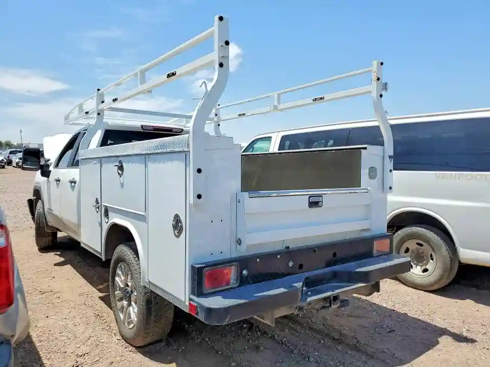 1GD58LE77PF179727 2023 GMC SIERRA-1
