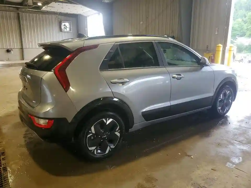 KNDCR3L15R5122359 2024 KIA NIRO-2