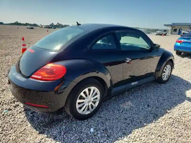 3VWFP7AT6CM646231 2012 VOLKSWAGEN BEETLE-2
