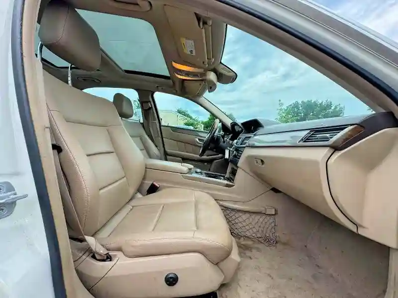 WDDHF8HB7BA349889 2011 MERCEDES-BENZ E-CLASS-4