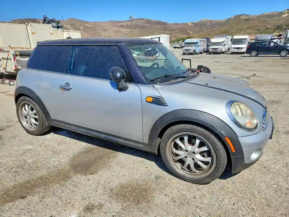 WMWMF3C50ATZ64264 2010 MINI COOPER-3