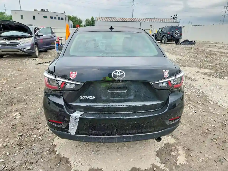 3MYDLBYV1KY516107 2019 TOYOTA YARIS-5