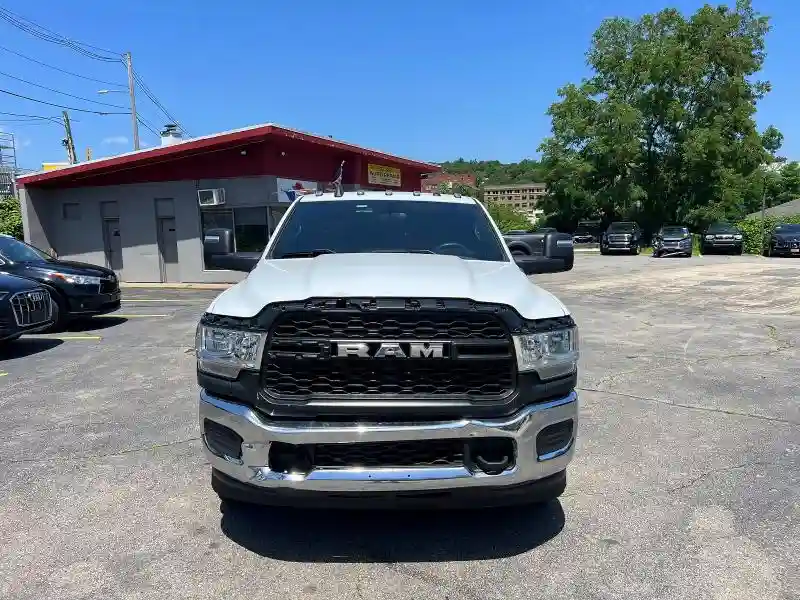 3C7WRTCLXPG513448 2023 RAM 3500-4