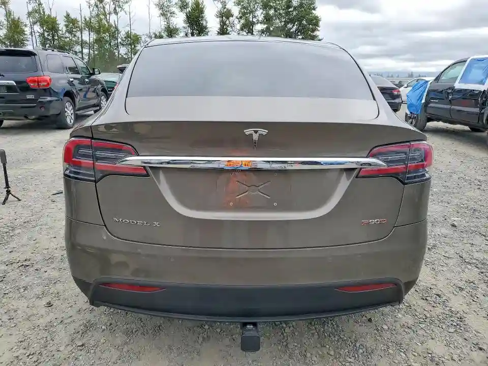 5YJXCBE45GF005753 2016 TESLA MODEL X-5