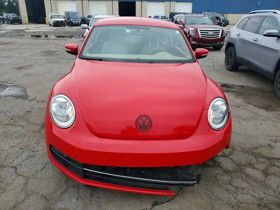 3VWJX7AT0DM676577 2013 VOLKSWAGEN BEETLE-4