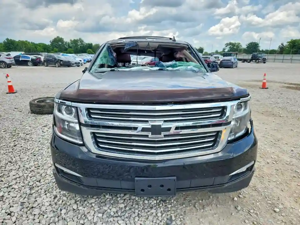 1GNSKJKC1HR276704 2017 CHEVROLET SUBURBAN-4