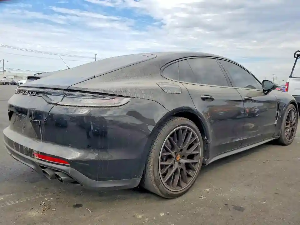 WP0AJ2A79PL103581 2023 PORSCHE PANAMERA-2