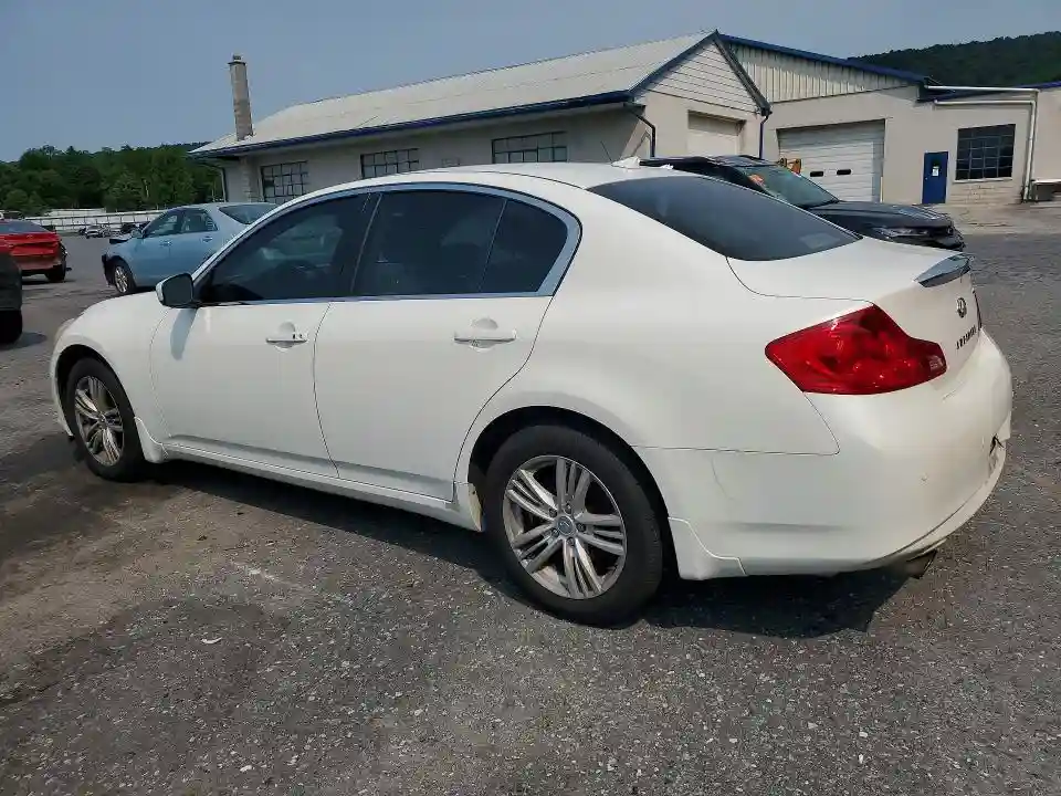 JN1CV6AR9BM351261 2011 INFINITI G37-1