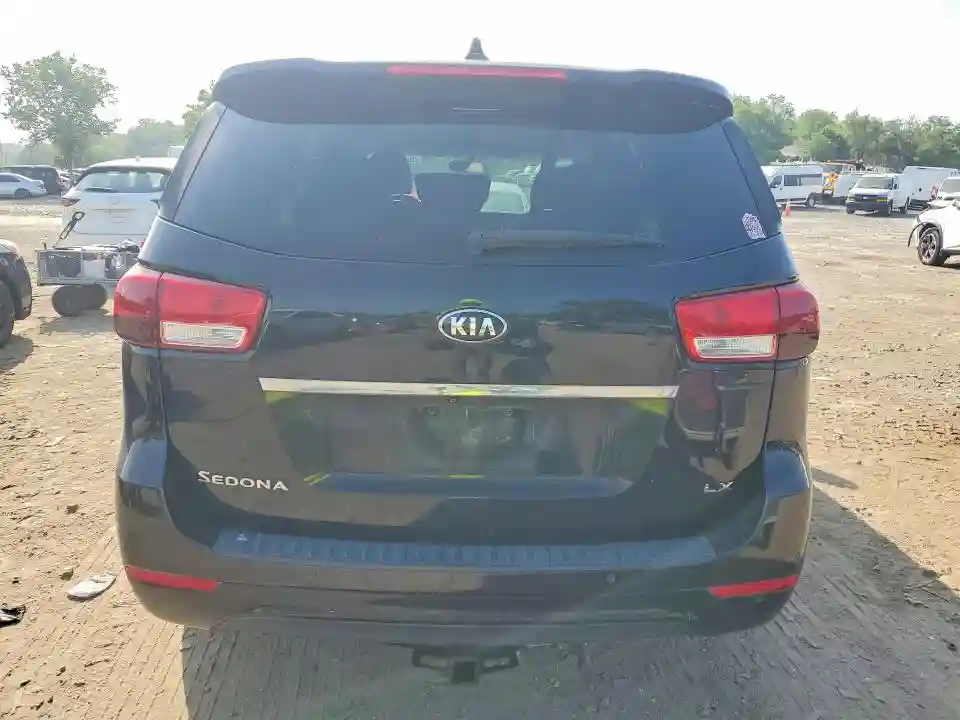 KNDMB5C13G6197900 2016 KIA SEDONA-5