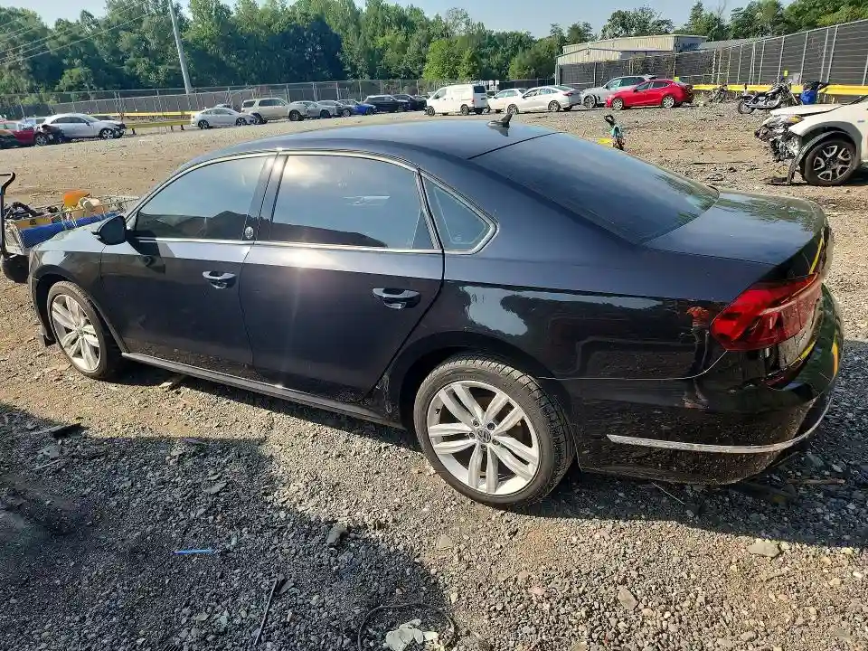 1VWLA7A32KC006697 2019 VOLKSWAGEN PASSAT-1
