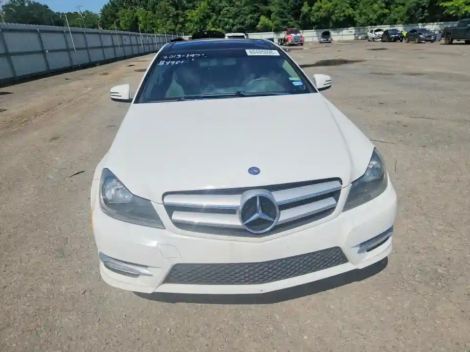 WDDGJ4HB7DG052513 2013 MERCEDES-BENZ C-CLASS-4