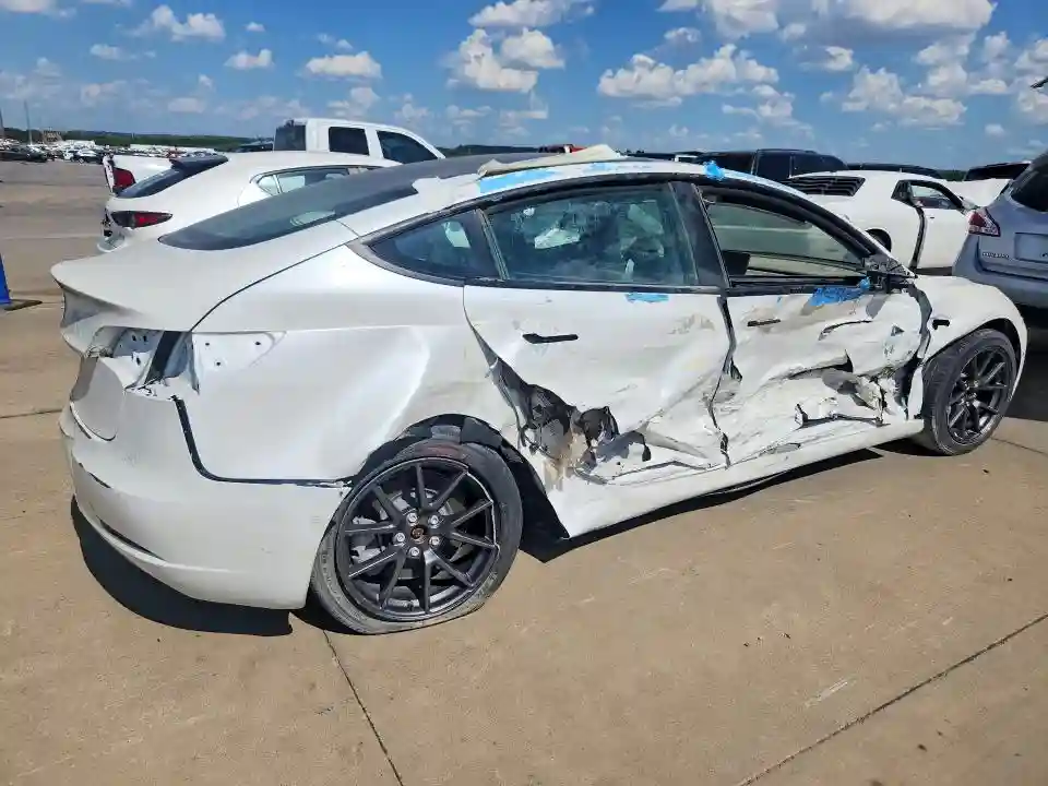 5YJ3E1EA1MF996096 2021 TESLA MODEL 3-2