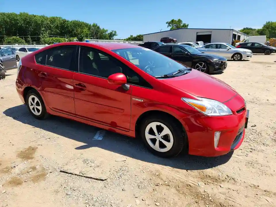 JTDKN3DUXD1618239 2013 TOYOTA PRIUS FOUR-3