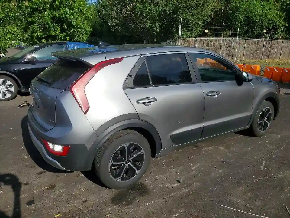 KNDCP3LE7T5337984 2026 KIA NIRO-2
