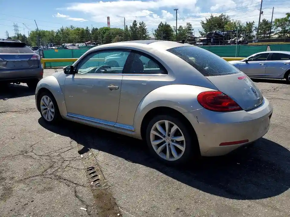 3VWJL7AT4DM688517 2013 VOLKSWAGEN BEETLE-1