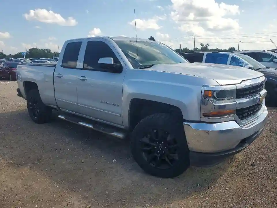 1GCVKREC5JZ151047 2018 CHEVROLET SILVERADO-3