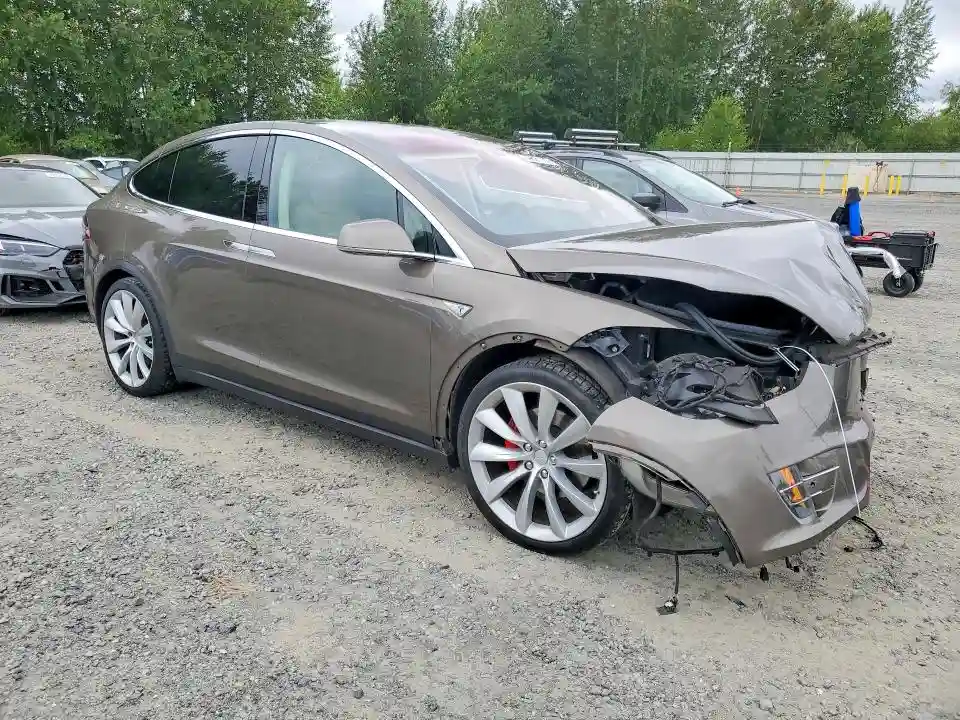 5YJXCBE45GF005753 2016 TESLA MODEL X-3