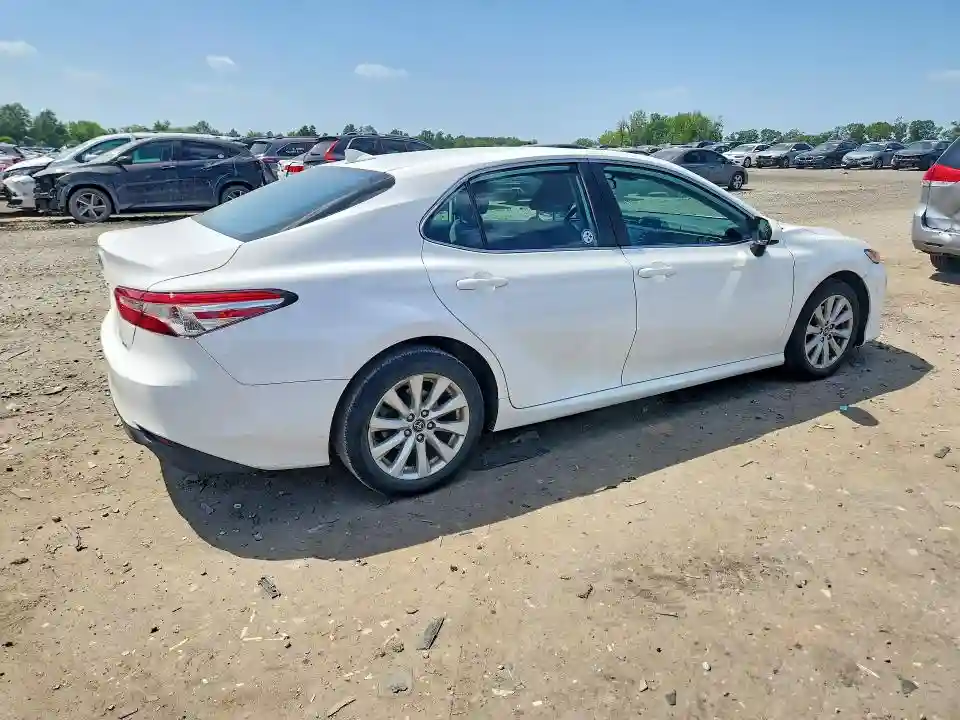 4T1B11HK4KU213039 2019 TOYOTA CAMRY-2