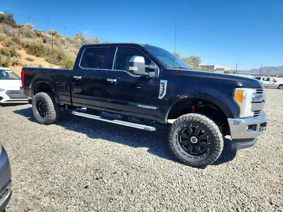 1FT7W2BT4HED77218 2017 FORD F250-3