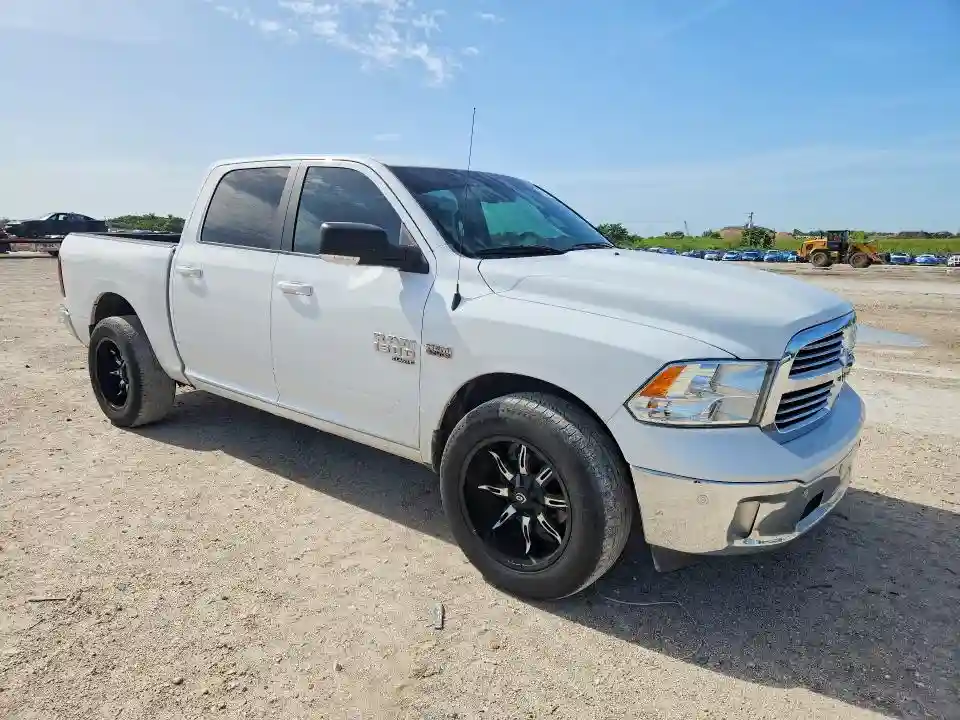1C6RR6LT7KS554785 2019 RAM 1500-3