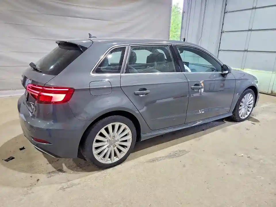 WAUTPBFF3HA088321 2017 AUDI A3-2