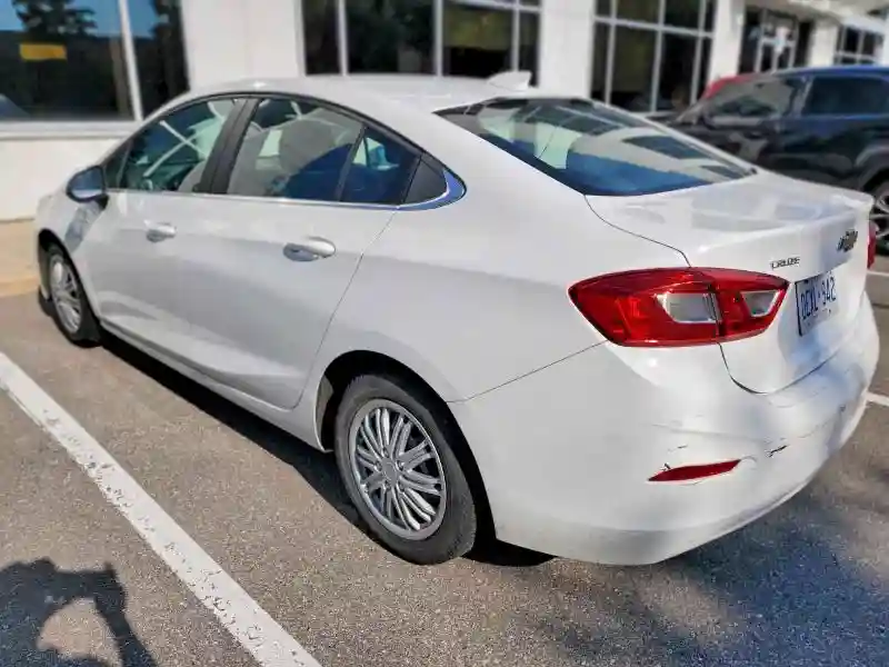 1G1BE5SM8K7147452 2019 CHEVROLET CRUZE-2