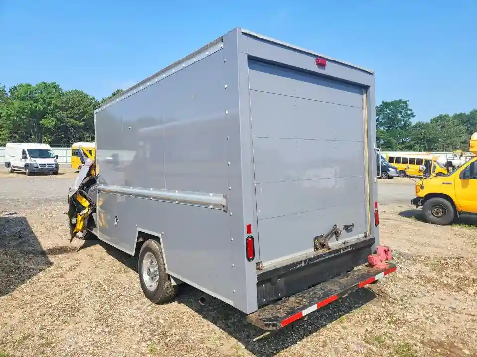 1GD07RFF8H1902389 2017 GMC SAVANA-1