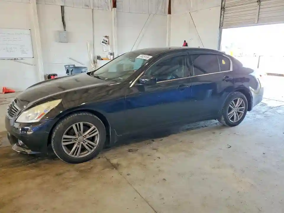 JN1CV6AR9BM354631 2011 INFINITI G37-0