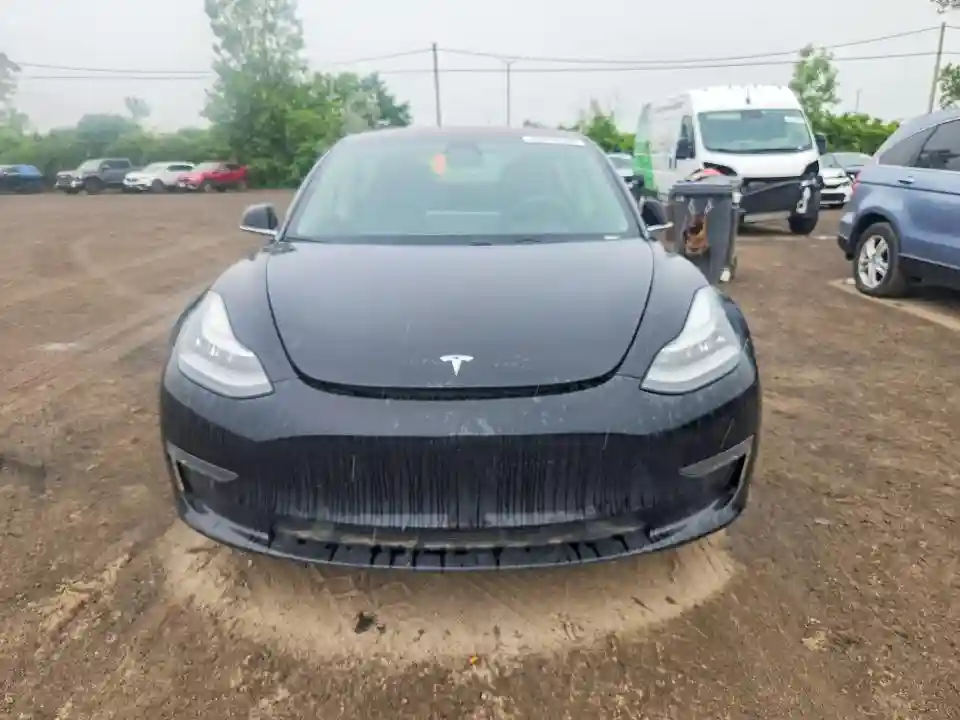 5YJ3E1EA7JF095617 2018 TESLA MODEL 3-4