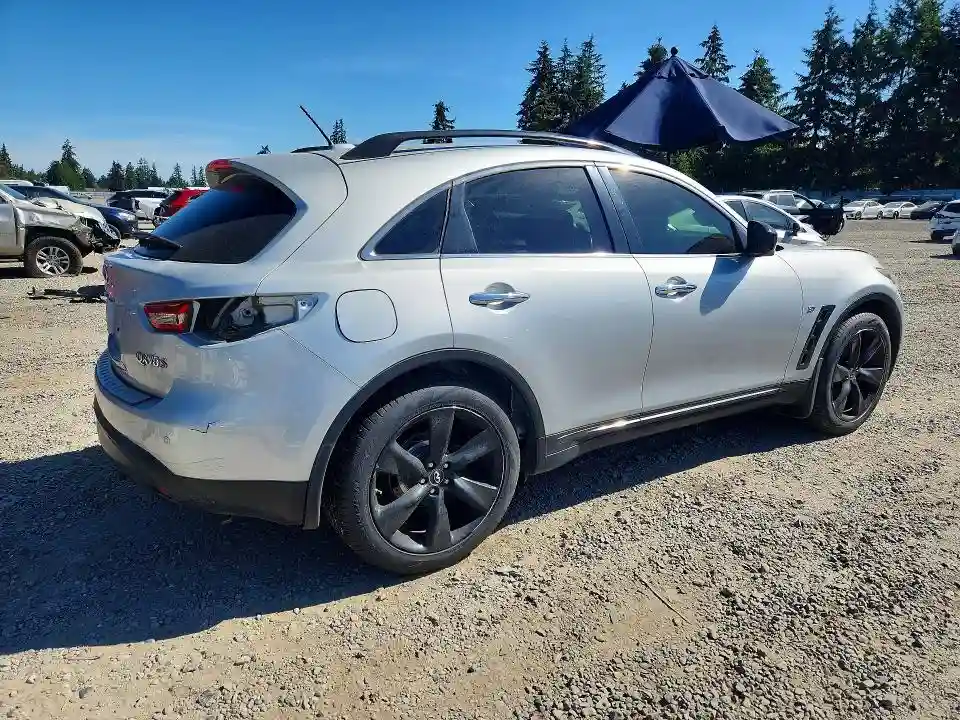 JN8CS1MW9GM752332 2016 INFINITI QX70-2