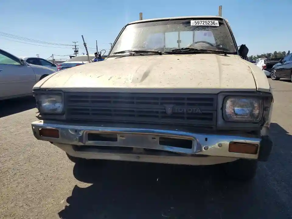 JT4RN44D3C0076166 1982 TOYOTA ALL OTHER-4