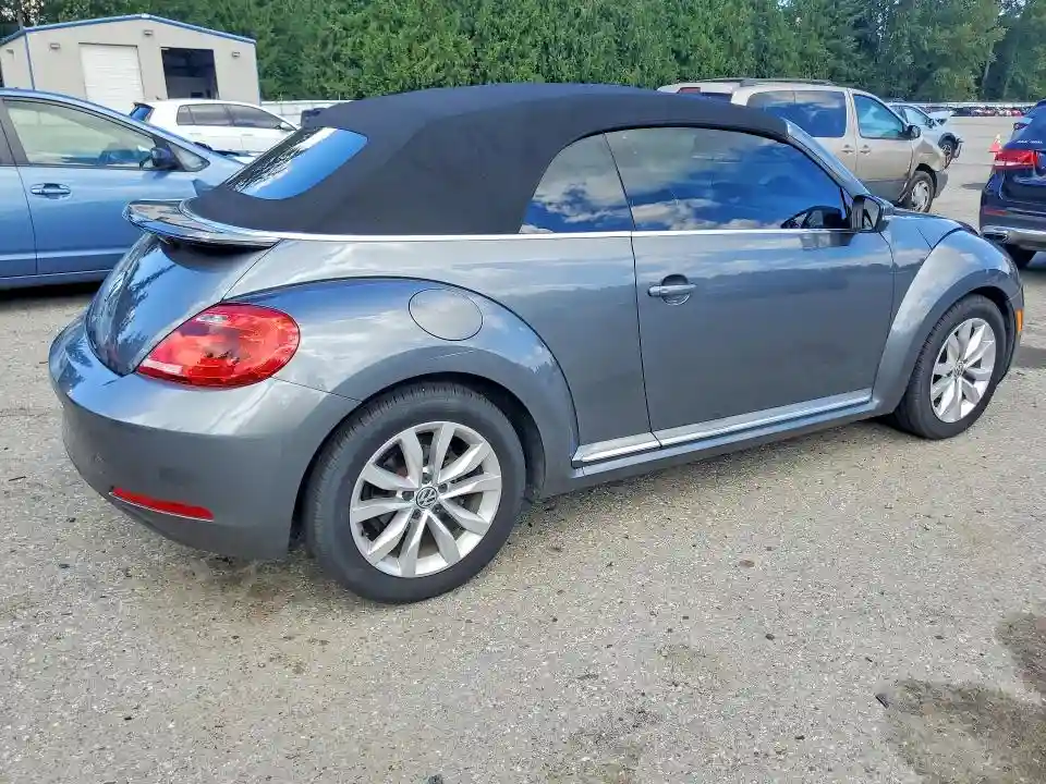 3VW5L7AT1DM807464 2013 VOLKSWAGEN BEETLE-2