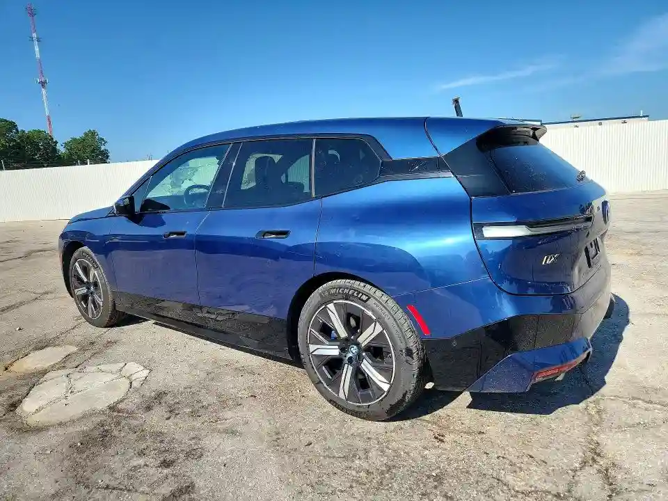 WB533CF05PCK57916 2023 BMW IX-1