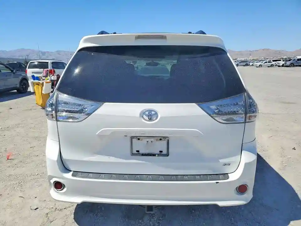 5TDXK3DC0ES447690 2014 TOYOTA SIENNA-5