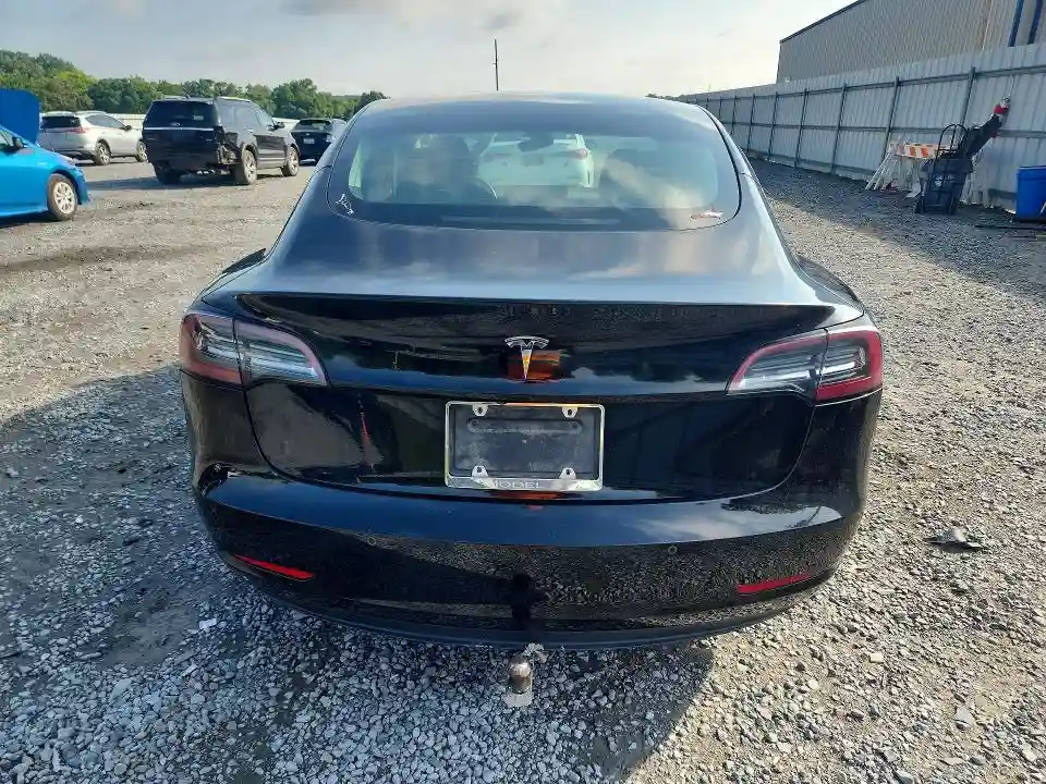 5YJ3E1EA5KF325138 2019 TESLA MODEL 3-5