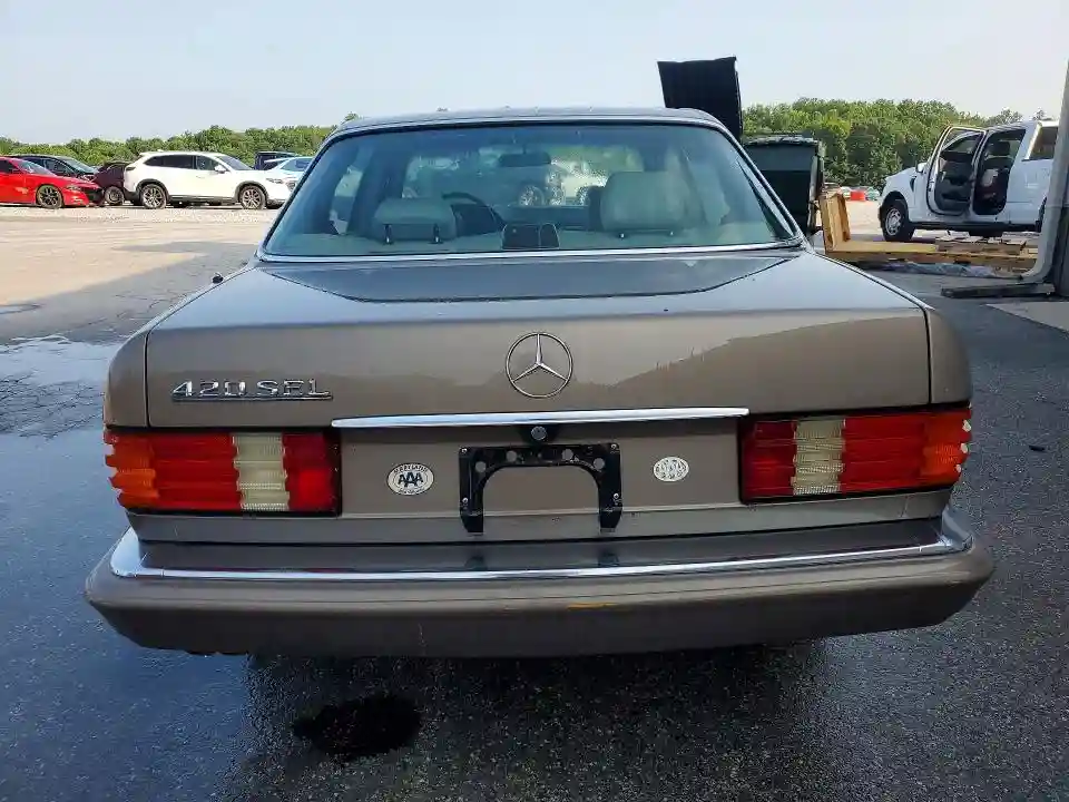 WDBCA35D2JA414995 1988 MERCEDES-BENZ S-CLASS-5