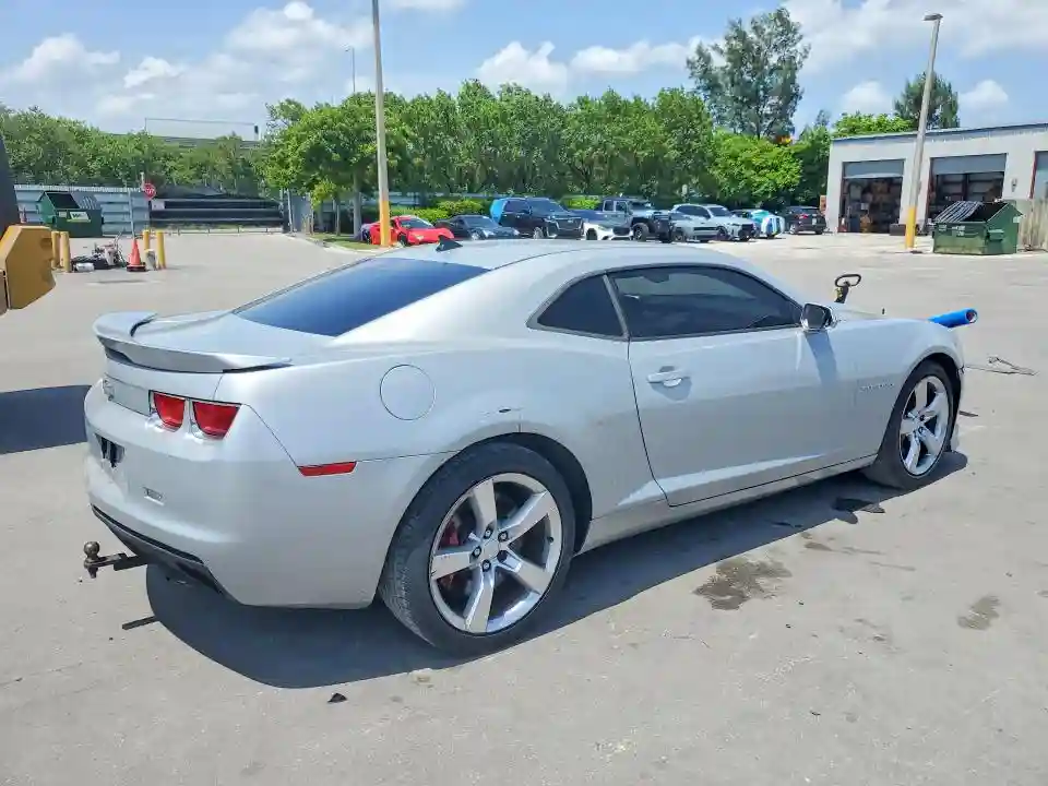 2G1FJ1EJ5A9219826 2010 CHEVROLET CAMARO-2