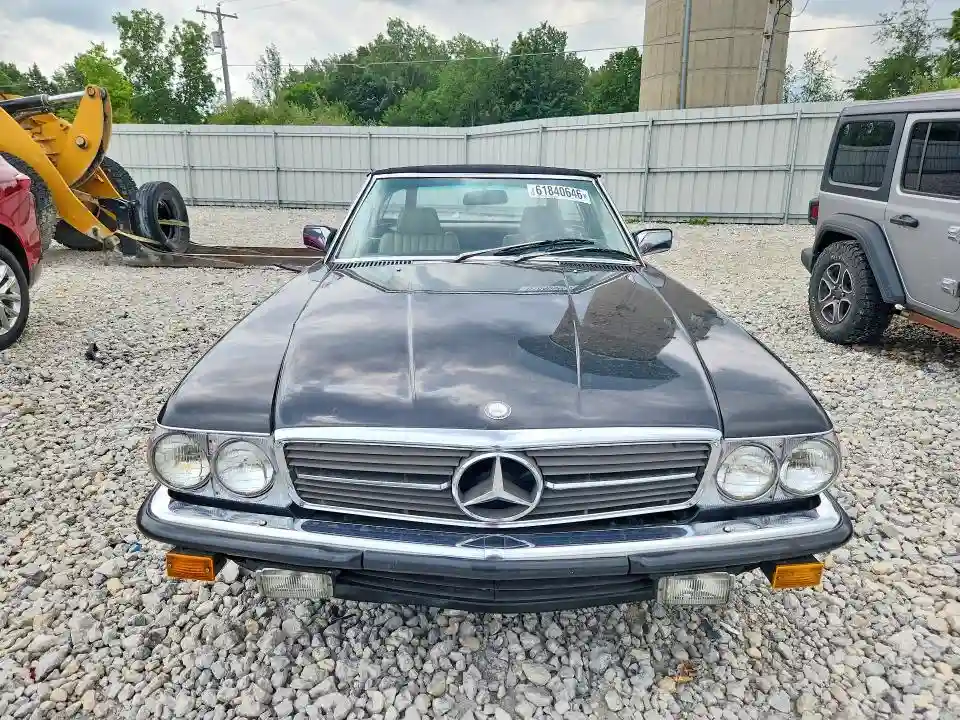 WDB1070451A024175 1985 MERCURY 380SL-4