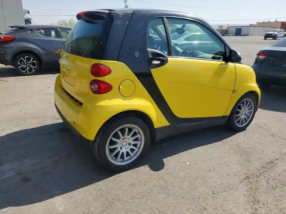 WMEEJ3BA0AK385352 2010 SMART FORTWO-2