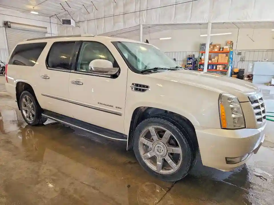 1GYS4HEF9DR102000 2013 CADILLAC ESCALADE-3
