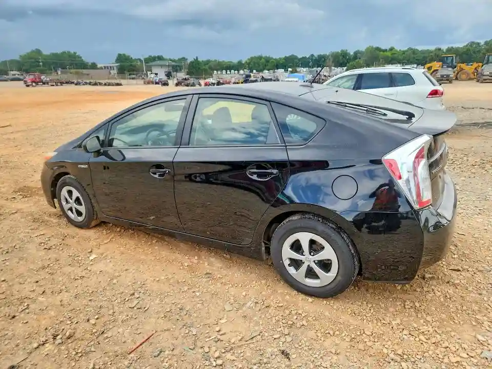 JTDKN3DU9E0390581 2014 TOYOTA PRIUS-1
