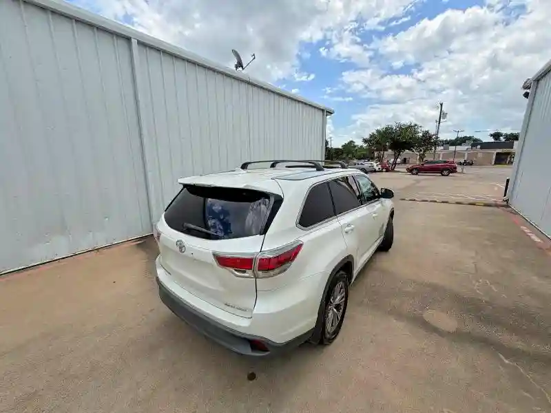 5TDJKRFH4ES016030 2014 TOYOTA HIGHLANDER-3