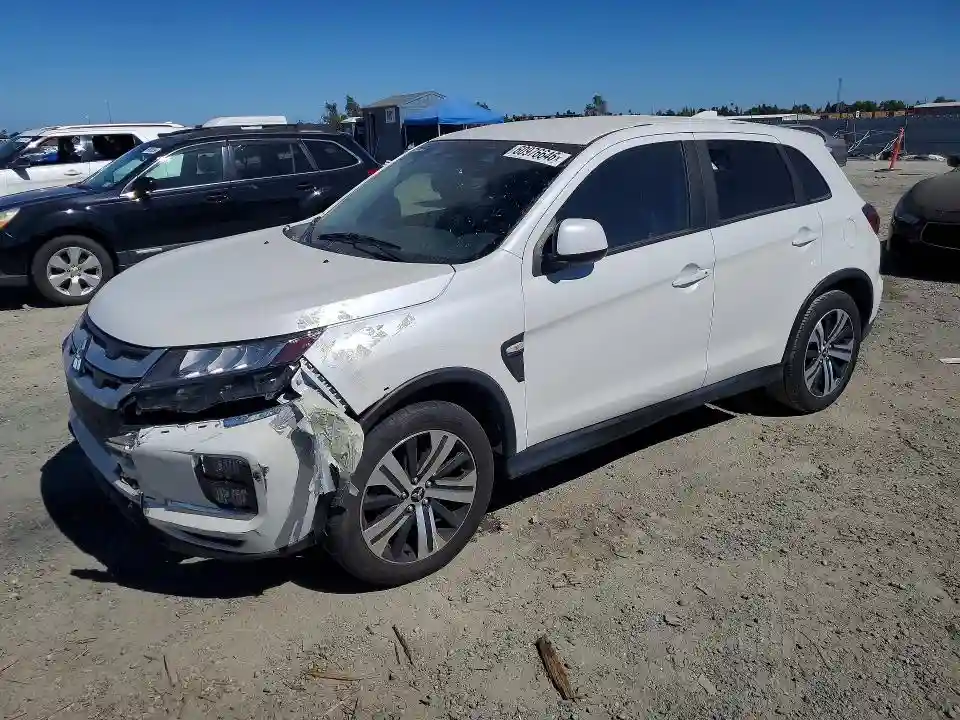 JA4APUAU3MU006070 2021 MITSUBISHI OUTLANDER-0